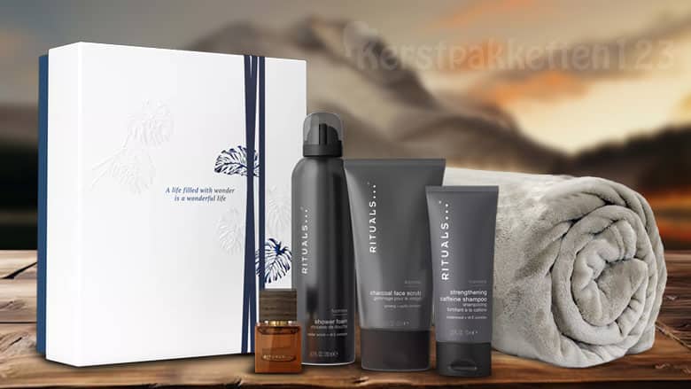Rituals Homme verzorgingspakket met shower foam, shampoo & body wash, bodylotion, eau de parfum en luxe fleece plaid in chateau grey.