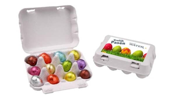 Doosje met 12 chocolade paaseitjes Pasen 2025