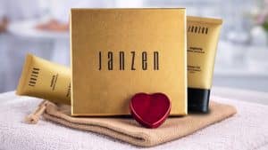 Janzen Golden Collection cadeau pakket met jute tas en hartvormige lippenbalsem
