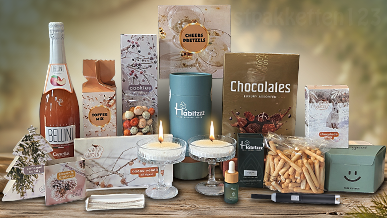 Luxe duurzaam kerstpakket met cocktailglazen, SandWax en lekkernijen