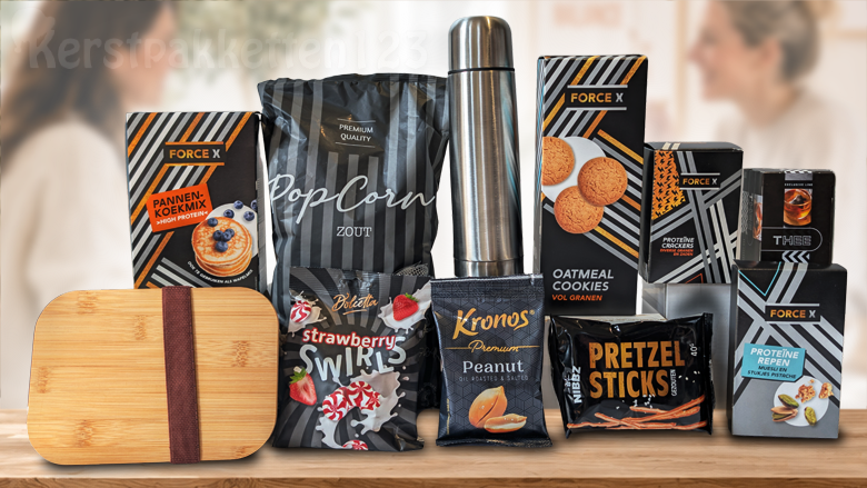 Duurzaam kerstpakket met thermosfles, lunchbox en gezonde eiwitrijke snacks